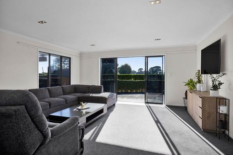Photo of property in 105 Mawhitiwhiti Road, Normanby, Hawera, 4675