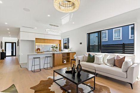 Photo of property in 206a Clovelly Road, Bucklands Beach, Auckland, 2012