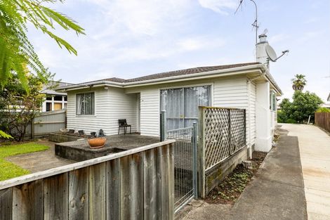 Photo of property in 24 Avenue Road, Greenmeadows, Napier, 4112