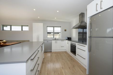 Photo of property in 18 Lamborn Drive, Papakura, 2110