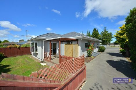 Photo of property in 104 Yaldhurst Road, Sockburn, Christchurch, 8042