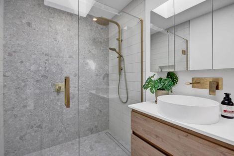 Photo of property in 12a Kauri Street, Merrilands, New Plymouth, 4312