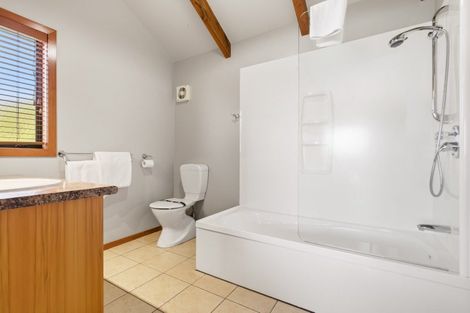 Photo of property in 88 Pukawa Road, Pukawa Bay, Turangi, 3381