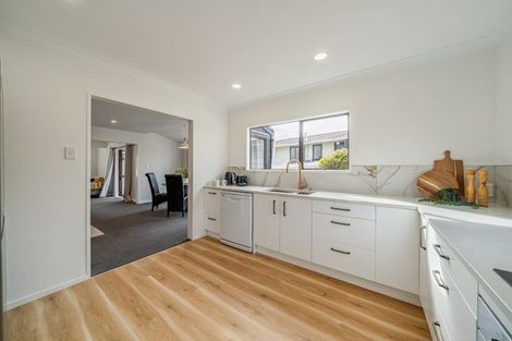 Photo of property in 296 Maungaraki Road, Maungaraki, Lower Hutt, 5010