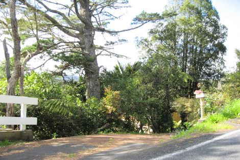 Photo of property in 298 Forest Hill Road, Waiatarua, Auckland, 0612