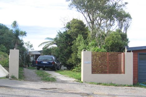 Photo of property in 10 Hallewell Crescent, Johnsonville, Wellington, 6037