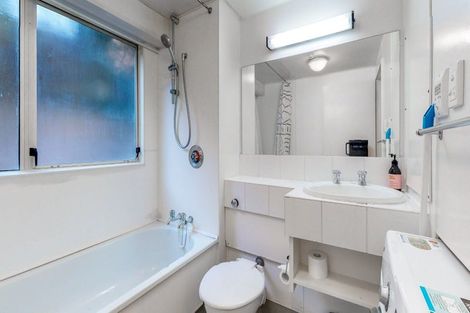 Photo of property in Capital Hill Apartments, 13/54u Hill Street, Thorndon, Wellington, 6011
