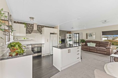 Photo of property in 1/1 Coronation Avenue, Welbourn, New Plymouth, 4310