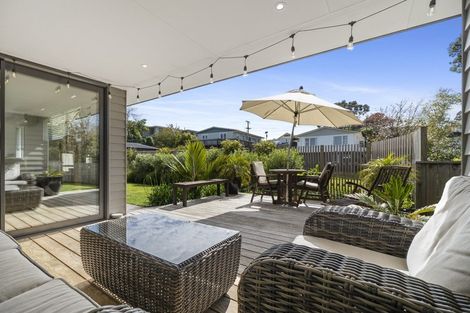 Photo of property in 5 Mackillop Way, Brooklands, New Plymouth, 4310