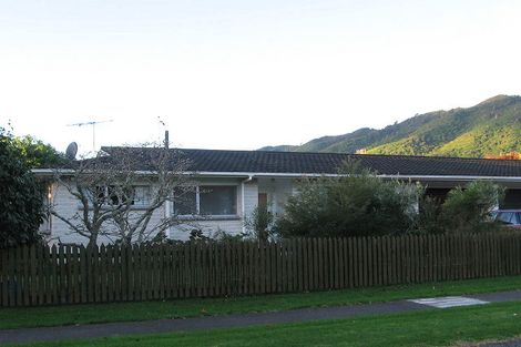 Photo of property in 22a Karu Crescent, Waikanae, 5036