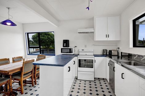 Photo of property in 33 Oberon Street, Stratford, 4332