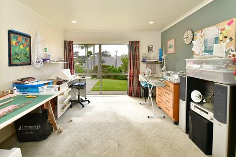 Photo of property in 19 Vista Motu, Red Beach, 0932