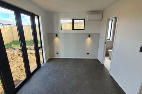 Photo of property in 1559 Waiuku Road, Waiuku, 2681