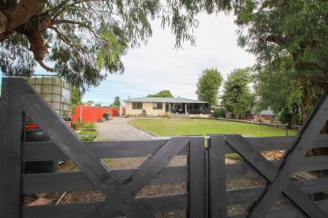 Photo of property in 27 Queen Street, Pareora, 7912