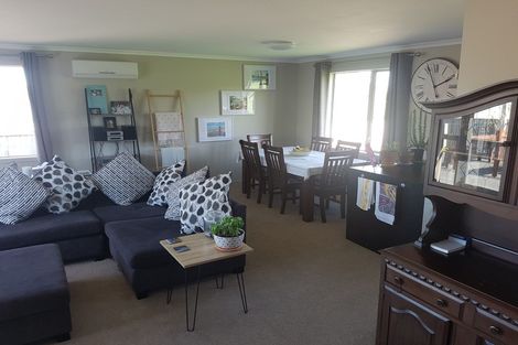Photo of property in 12 Poplar Grove, Feilding, 4702