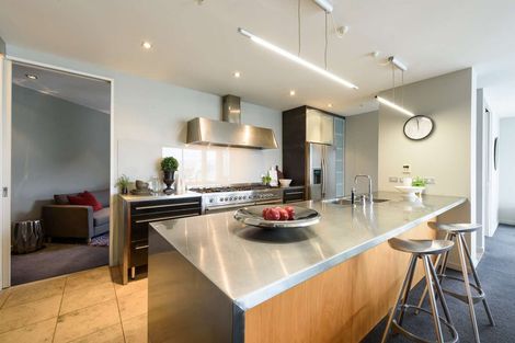 Photo of property in 2a/22 Telford Terrace, Oriental Bay, Wellington, 6011