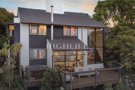 Photo of property in 14 Highbank Lane, Mount Pleasant, Christchurch, 8081