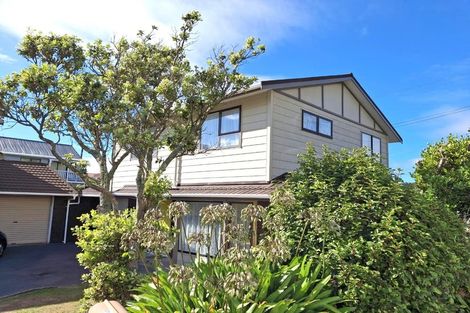 Photo of property in 53f2 Clifford Road, Johnsonville, Wellington, 6037