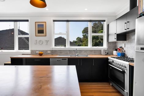 Photo of property in 223 Powderham Street, New Plymouth, 4310