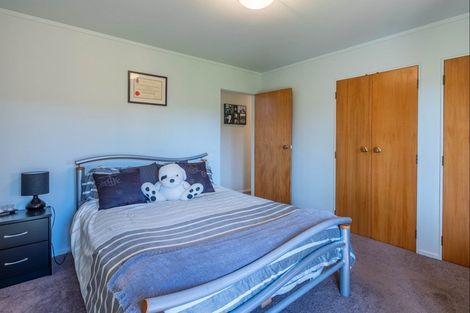 Photo of property in 98 Kapanui Road, Waikanae, 5036