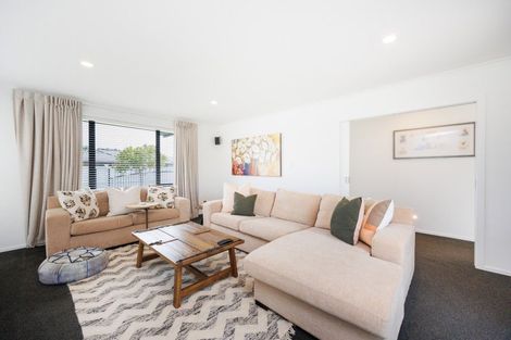 Photo of property in 94 Rosalie Terrace, Kelvin Grove, Palmerston North, 4414