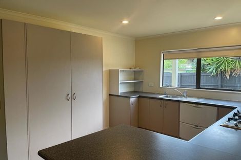 Photo of property in 338a Glengarry Road, Glen Eden, Auckland, 0602