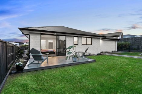 Photo of property in 318 Lakes Boulevard, Pyes Pa, Tauranga, 3112