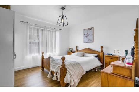 Photo of property in 28 Ocean Beach Road, Bluff, 9814