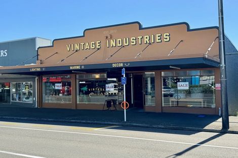 Photo of property in 207 Devon Street West, New Plymouth, 4310