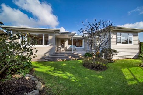 Photo of property in 221 South Road, Spotswood, New Plymouth, 4310