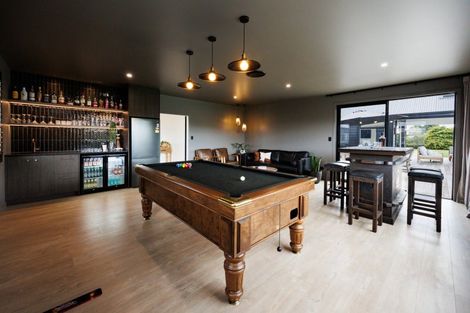 Photo of property in 72 Hartwell Drive, Kelvin Grove, Palmerston North, 4470