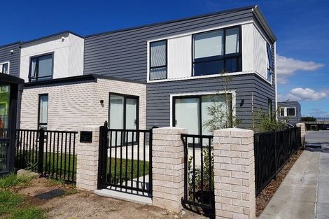 Photo of property in 2 Patariki Way, Beach Haven, Auckland, 0626