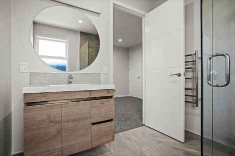 Photo of property in 19 George Yee Place, Taradale, 4112