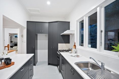 Photo of property in 48 Maida Vale Road, Roseneath, Wellington, 6011