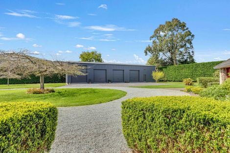 Photo of property in 27 Pohutukawa Drive, Levin, 5571
