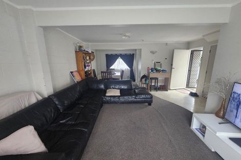 Photo of property in 7/19a Gray Avenue, Mangere East, Auckland, 2024