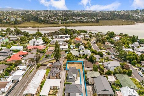 Photo of property in 742b Te Atatu Road, Te Atatu Peninsula, Auckland, 0610