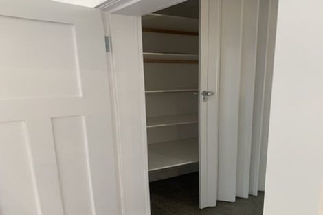 Photo of property in 70 Cutfield Road, New Plymouth, 4310