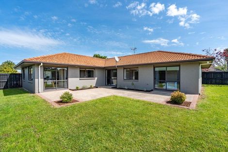 Photo of property in 17 Burgundy Court, Rototuna, Hamilton, 3210