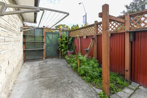 Photo of property in 1/510 Heretaunga Street East, Hastings, 4122