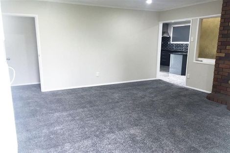 Photo of property in 521 Massey Road, Mangere, Auckland, 2022