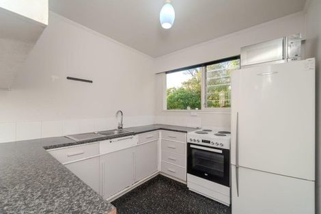 Photo of property in 106a Newlands Road, Newlands, Wellington, 6037