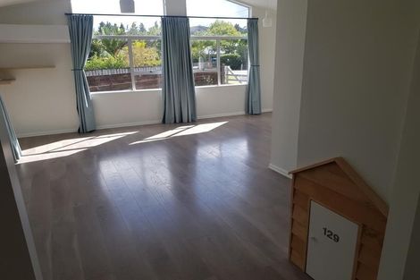 Photo of property in 129 Awaroa Road, Helensville, 0800