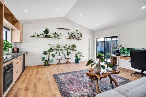 Photo of property in 21 Carthew Street, Okato, 4335