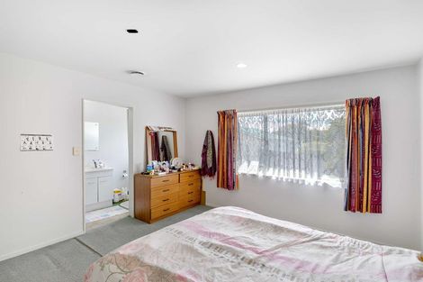 Photo of property in 16b Roick Parade, Glen Eden, Auckland, 0602