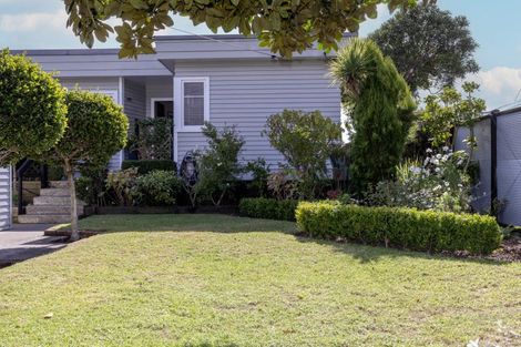 Photo of property in 5 Eatwell Avenue, Paraparaumu Beach, Paraparaumu, 5032