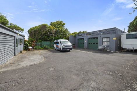 Photo of property in 17a Cutfield Road, New Plymouth, 4310