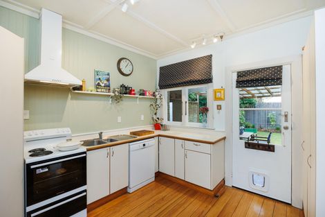 Photo of property in 67 Rangitane Street, Palmerston North, 4414