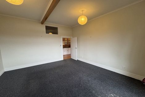 Photo of property in 27 Shannon Street, Mount Victoria, Wellington, 6011
