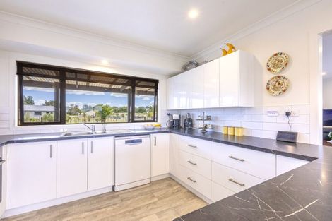 Photo of property in 1 Elm Place, Tikipunga, Whangarei, 0112